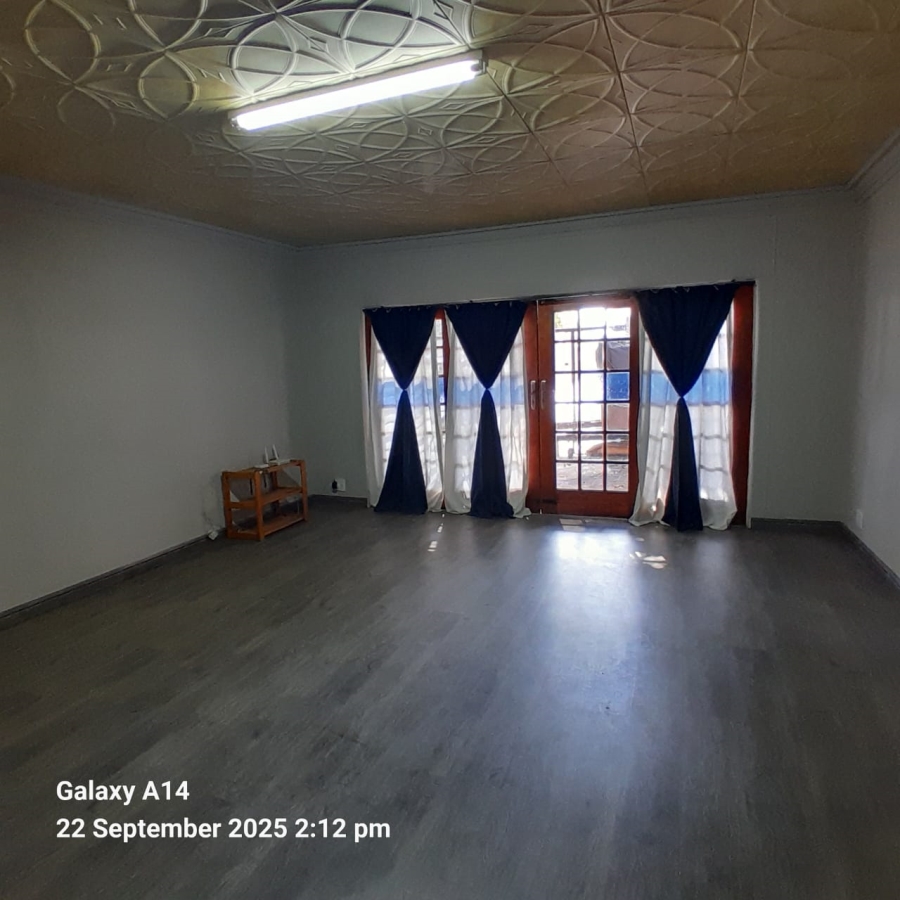 5 Bedroom Property for Sale in Bodorp North West